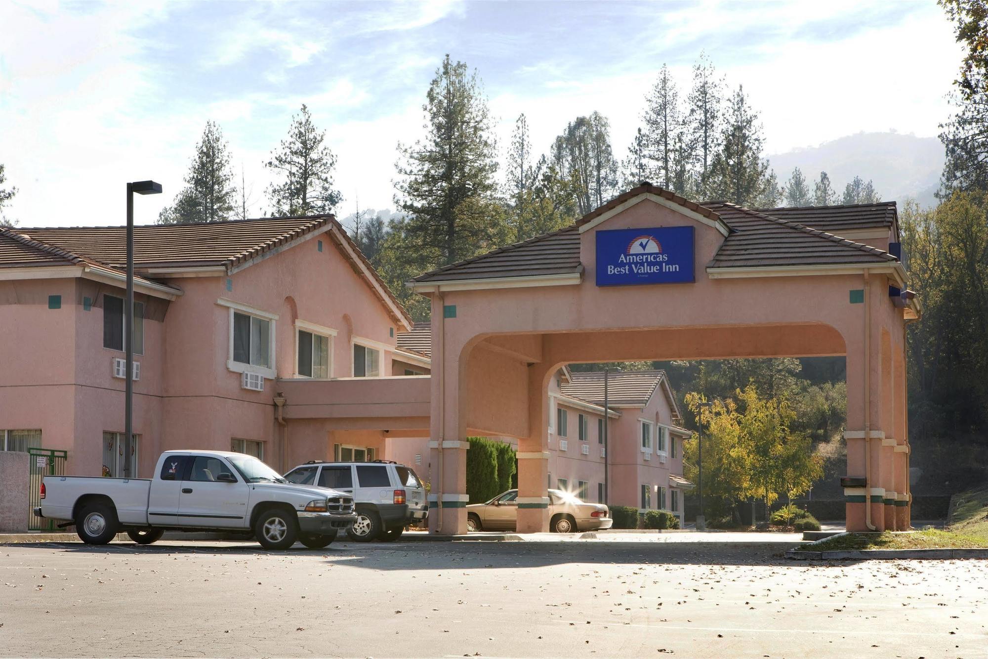 Vista Yosemite Inn Oakhurst Exterior foto